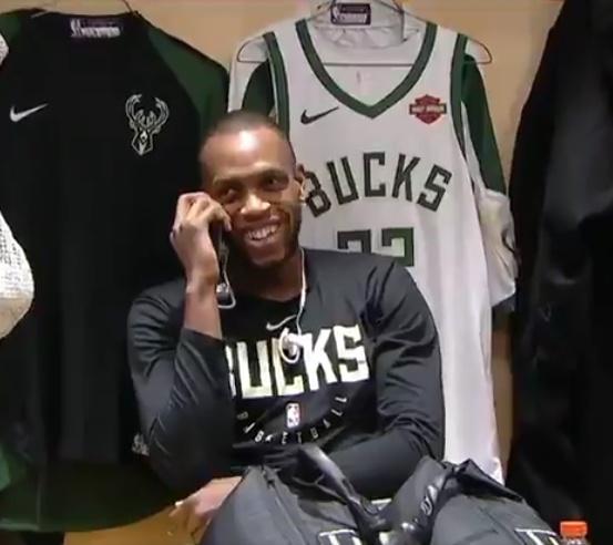 科斯切尔尼卫报专访：谈阿森纳、当洛里昂总监&足球思路（科斯切尔尼接受卫报专访：聊阿森纳、出任洛里昂总监与足球理念）