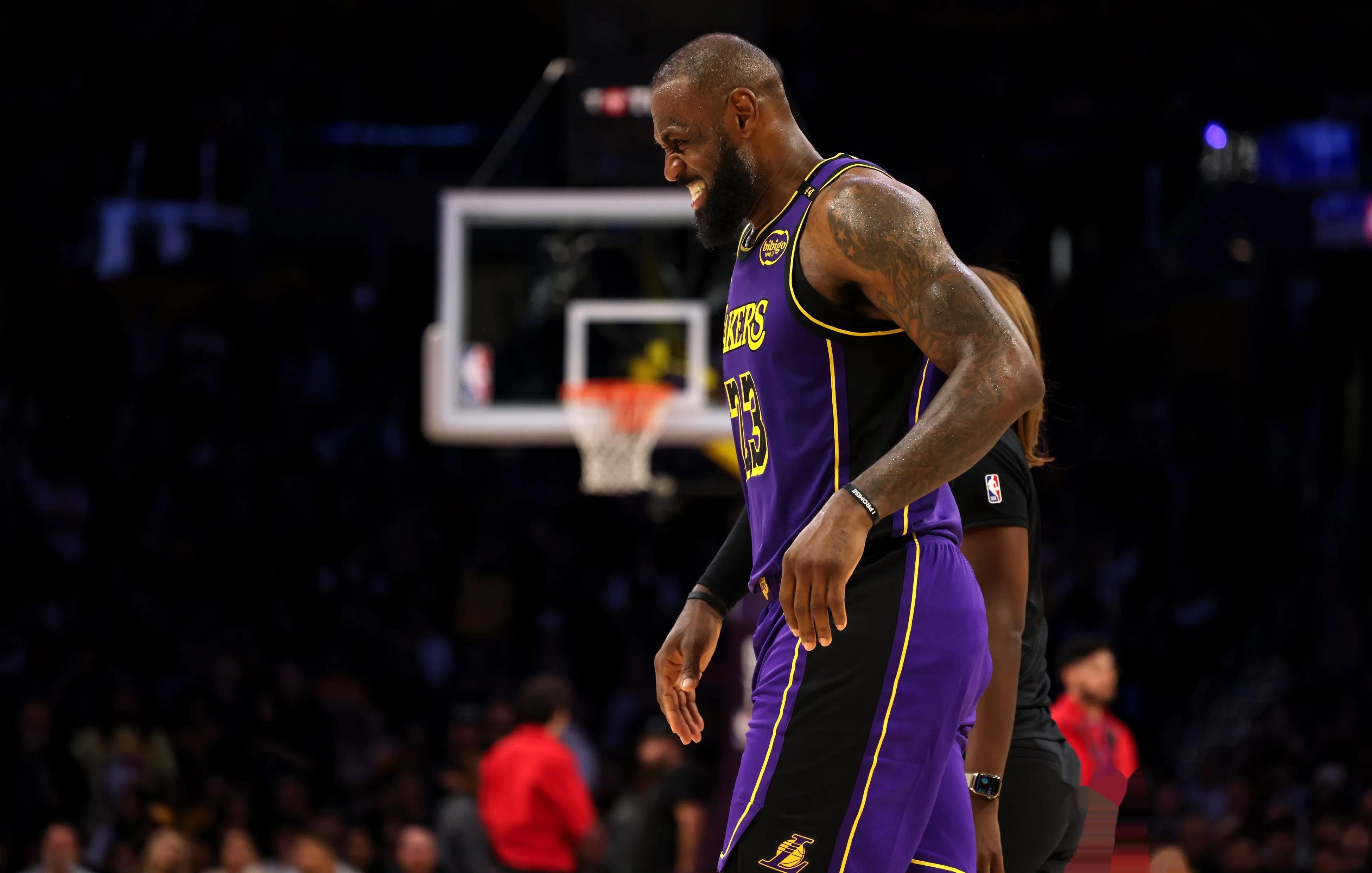 罗马vs那不勒斯：洛伦佐-佩莱格里尼、克里斯坦特首发，麦克托米奈、霍伊伦出战（罗马战那不勒斯：洛伦佐-佩莱格里尼、克里斯坦特先发，麦克托米奈与霍伊伦出战）