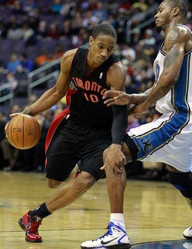 与4结缘，多特5轮欧冠联赛有4轮打入4球，剩下1轮被曼城进4球（多特的“4”魔数：欧冠5场中4场进4球，另一场被曼城打入4球）