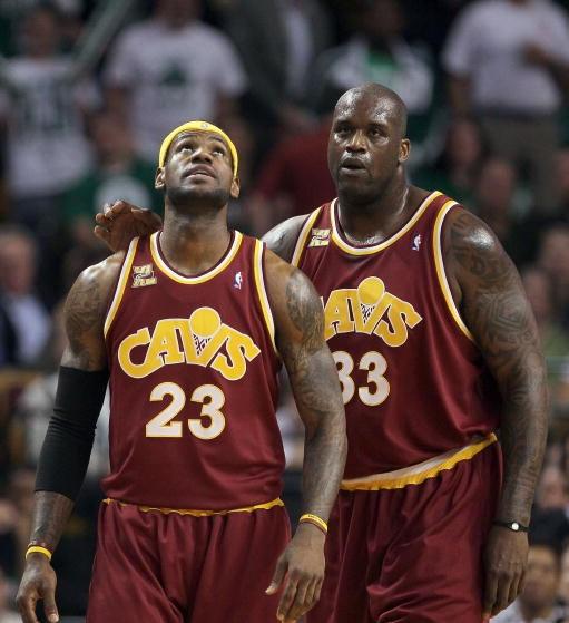 拜仁跟队：凯恩正在全力劝说格伊，希望他能选择加盟拜仁（拜仁队内消息：凯恩正全力说服格伊选择加盟拜仁）