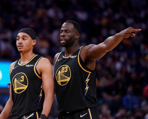 小花生退役后台痛哭！ruler赛后采访狂言：我们已经在选皮肤了（小花生宣布退役后台落泪，Ruler赛后豪言：我们已经开始选冠军皮肤了）