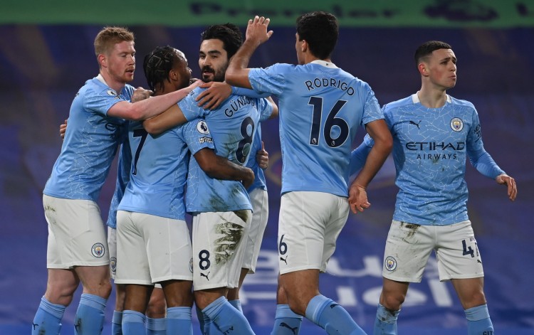 世体：皇马想让阿隆索带队踢西超杯，这个计划已酝酿许久（世体：皇马拟由阿隆索执掌球队征战西超杯，此方案已筹划多时）