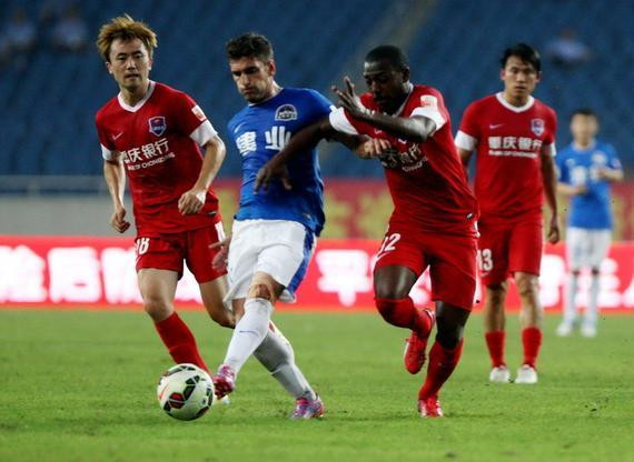 中国篮球笑话！CBA临开赛三天仍没转播商 难道只有现场观众看（CBA开赛前三天仍无转播商，难道只能现场看？）