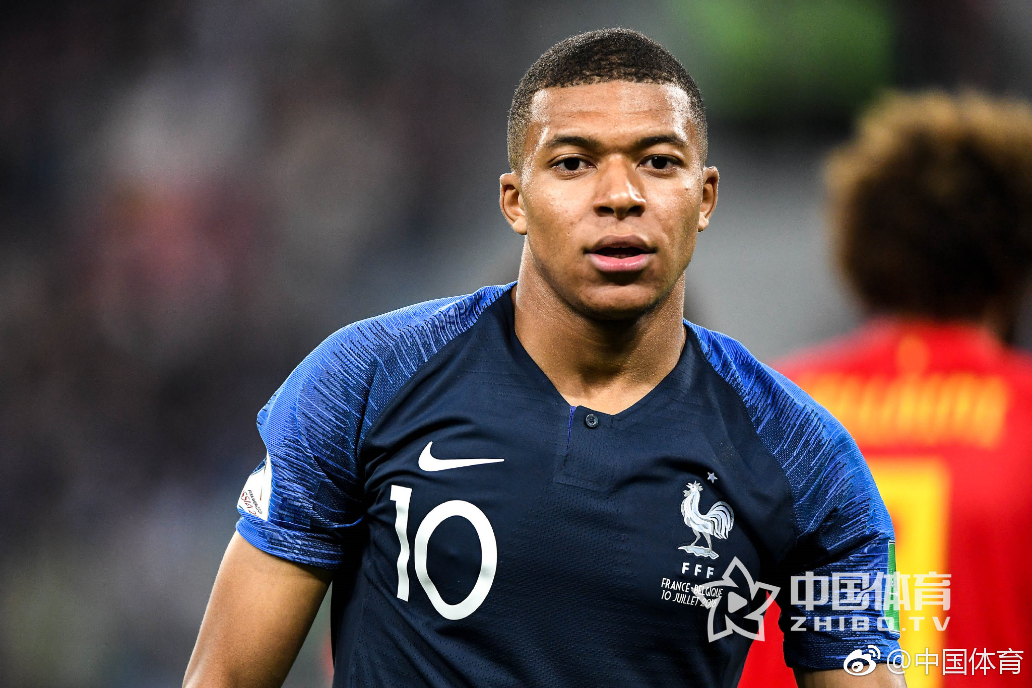 打破小贝纪录，布鲁日前锋福布斯是欧冠对巴萨传射最年轻球员（超越贝克汉姆！布鲁日前锋福布斯成欧冠对阵巴萨最年轻传射球员）