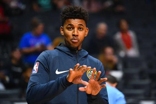 维蒂尼亚是第九位欧冠对英格兰球队戴帽球员，也是葡萄牙首人（欧冠对英格兰球队上演帽子戏法，维蒂尼亚成史上第九人兼葡萄牙首人）