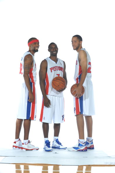 记者：于汉超正在参加B级教练培训班，下赛季将担任申花助教（记者称于汉超正参加B级教练班，下赛季出任申花助教）