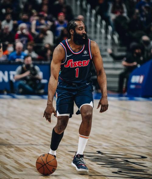 强势复苏！迪温琴佐、麦丹和里德合砍56分，上场仅12分（一战爆发！迪温琴佐、麦丹和里德合力砍下56分，上一场仅得12分）